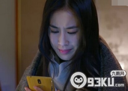 《爱你万缕千丝》佟之元用的是什么牌子的手机？手机多少钱？