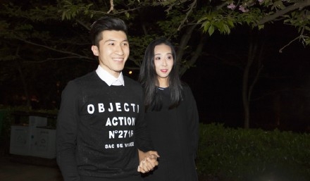 没关系我养你 ！武大樱花下富二代向异地恋4年女神求婚成功