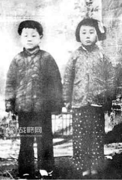 北大教授孔庆东曝光莫言8岁照片 称文学虚构可以改变真实记忆