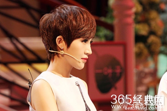 陆毅鲍蕾《为她而战》首秀 贝儿高能乱入萌萌哒