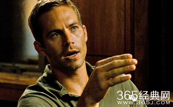 纪念保罗·沃克--《速度与激情》系列中25个经典瞬间