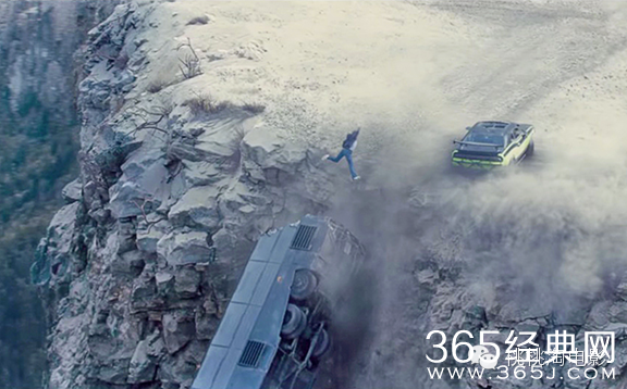 纪念保罗·沃克--《速度与激情》系列中25个经典瞬间