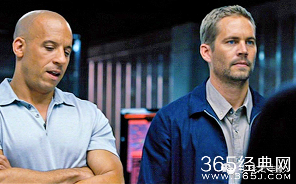 纪念保罗·沃克--《速度与激情》系列中25个经典瞬间