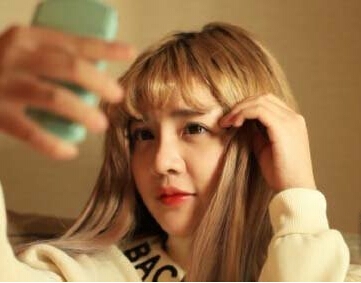 变形计韩安冉发型怎么变了_韩安冉烫发变形期间怎么烫的发_365经典网