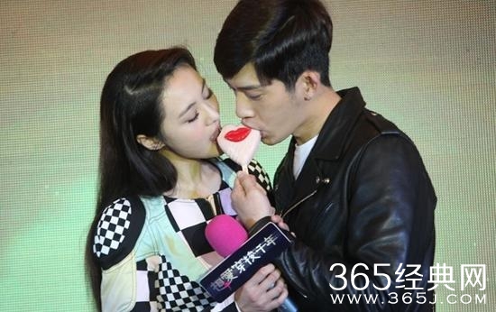 花儿与少年第二季郑爽崩溃 官配CP陈意涵杨洋郑爽井柏然/图