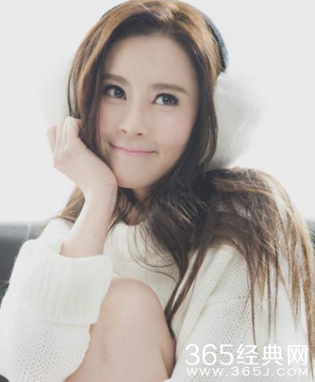 港女星傅颖晒无名指婚戒 被传将嫁北京富二代