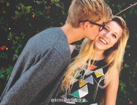 谈恋爱这种事，总要和对的人在对的时间才可以！