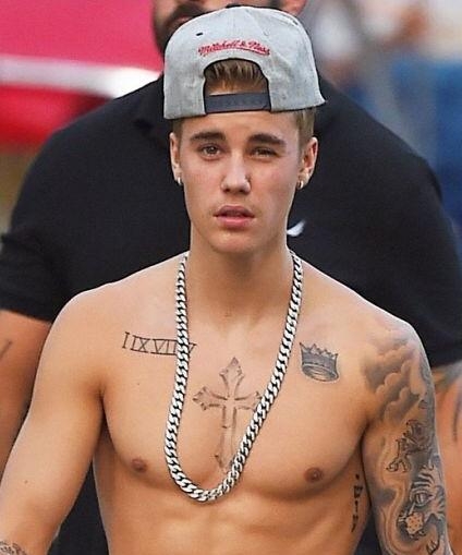 贾斯汀比伯大闹音乐节被驱逐出场