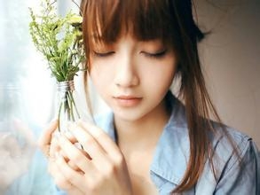 聆听三月雨，醉等芳菲时