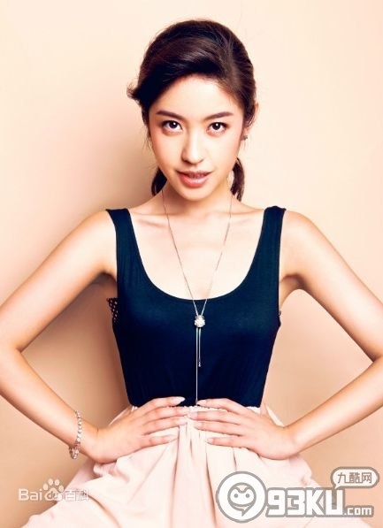 《我的老师是传奇》钟仟仟扮演者是谁？裘恩典微博个人资料私房照