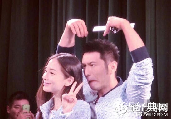 黄晓明与baby合影做搞怪表情频抢镜_baby打呼做黄晓明女友太不容易_365经典网