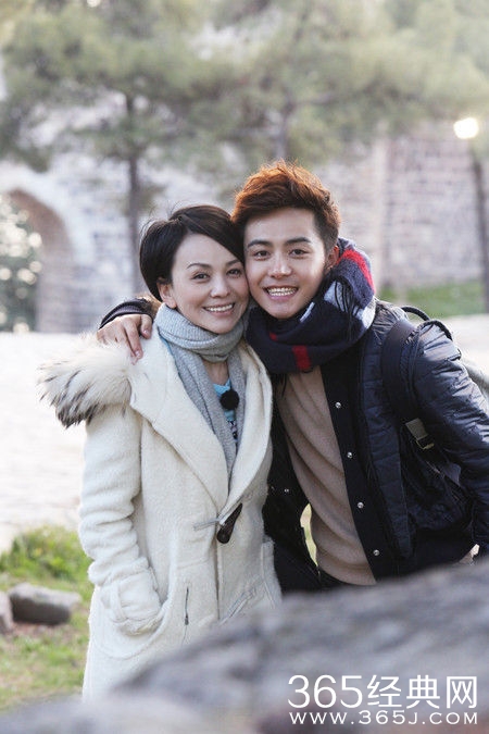 花样姐姐花样小妹杨紫旅行照曝光_杨紫接档宋茜支招多和志玲姐姐撒娇_365经典网