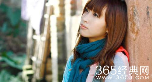 爱情与人生一样，有些事情只有经历了才会懂