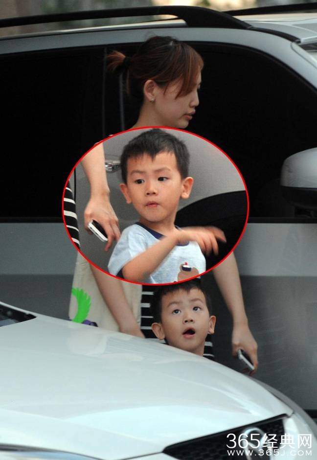 王宝强老婆马蓉和儿子正面照及个人资料介绍_马蓉科技馆晒儿子照片_365经典网