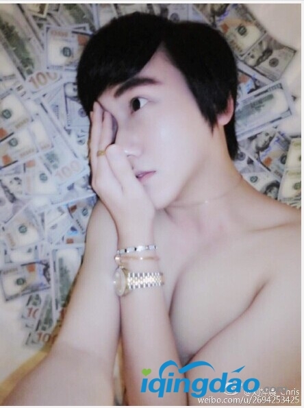 刘梓晨是谁个人资料背景整容前后对比照