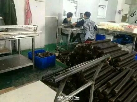 中华神皂三无产品脏乱差生产环境曝光触目惊心