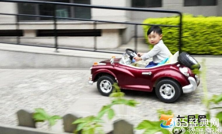 潘长江外孙叫什么几岁了 潘长江女婿资料照片家境揭秘