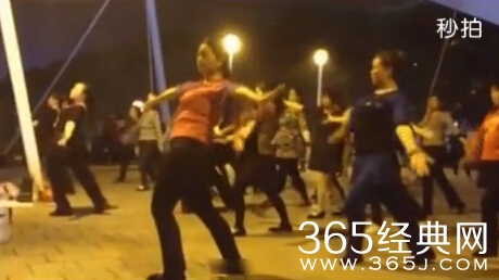 邓紫棋版的《喜欢你》广场舞高清在线视频观看