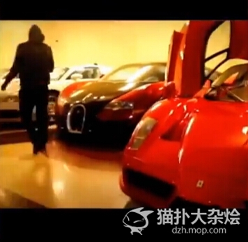 拳王梅威瑟再发炫富视频