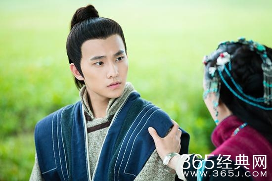 《新少年四大名捕》杨洋坠崖失忆变呆萌少年 邂逅新恋情