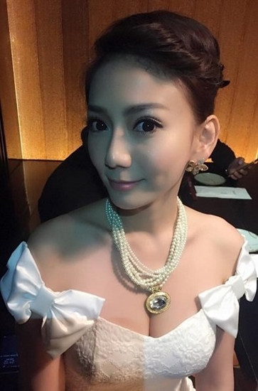 台“反服贸女王”被曝携光头男开房 连闯3家旅馆