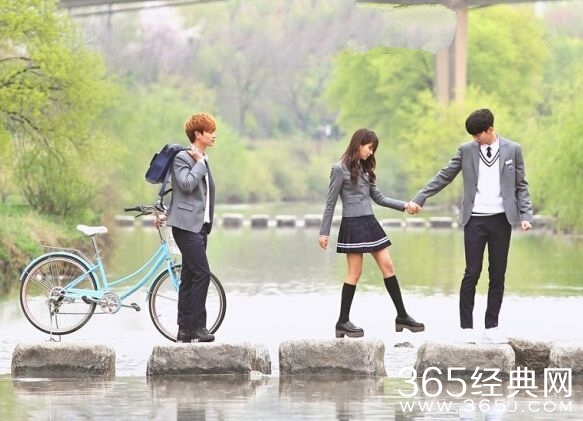 《学校2015》什么时候播出？讲述的是什么样的故事？