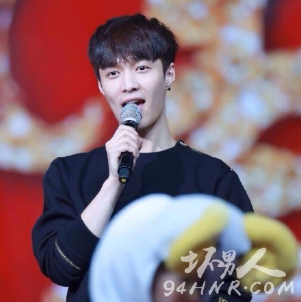 张艺兴出卖吴亦凡黄子韬骂吴亦凡事件真相还原_曝EXO组合内部成员有什么矛盾_365经典网