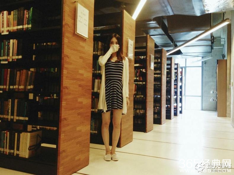 台湾校花化身美少女战士 大长腿被赞太美了！