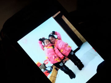 双胞胎女孩脚筋被砍 因家庭矛盾继爷爷行凶