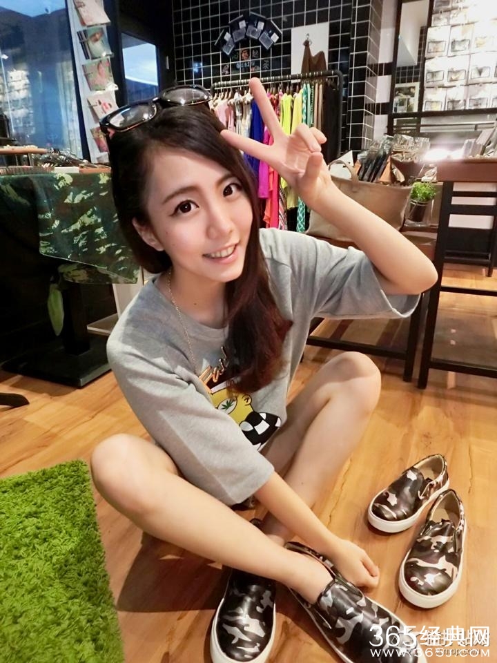 台湾校花化身美少女战士 大长腿被赞太美了！