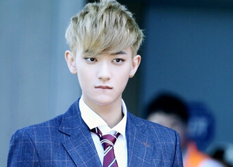 黄子韬父亲个人资料微博背景照片身价曝光_黄子韬富二代家庭背景揭秘_365经典网