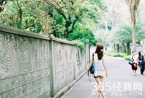 只要有信心，人永远不会挫败