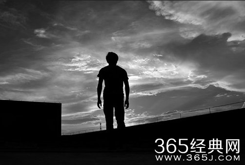 励志故事:耐住寂寞才会走到最后