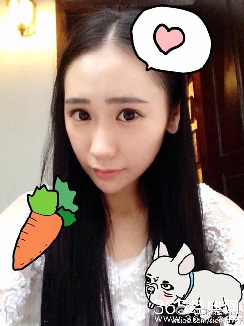 90后美女幼师性感美照爆红