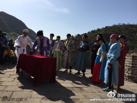 钟汉良《奔跑吧兄弟2》现场录制图片曝光 萌宠胡巴抢镜