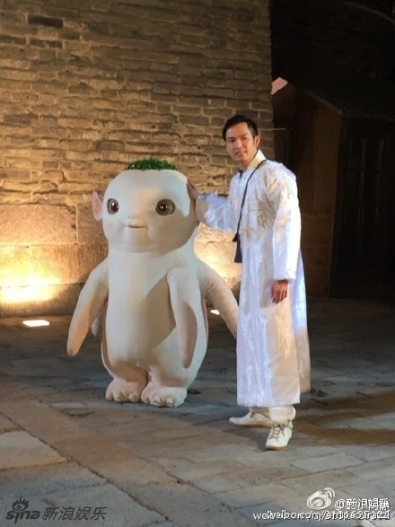 钟汉良《奔跑吧兄弟2》现场录制图片曝光 萌宠胡巴抢镜