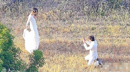 吸血鬼日记Ian老婆Nikki个人资料照片背景作品介绍_ Ian和Nikki婚礼结婚照_365经典网