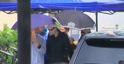 上海交大假扮吴亦凡的男生是谁身份揭秘_上海交大男生假扮吴亦凡照片_365经典网