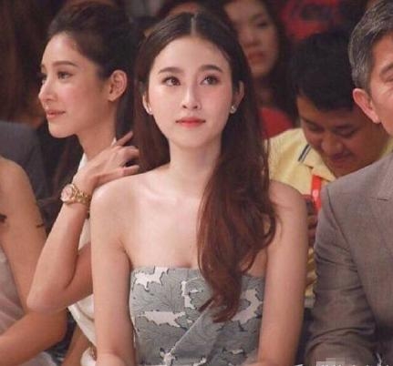泰国最美变性人poy近照曝光 撞脸angelababy美哭网友