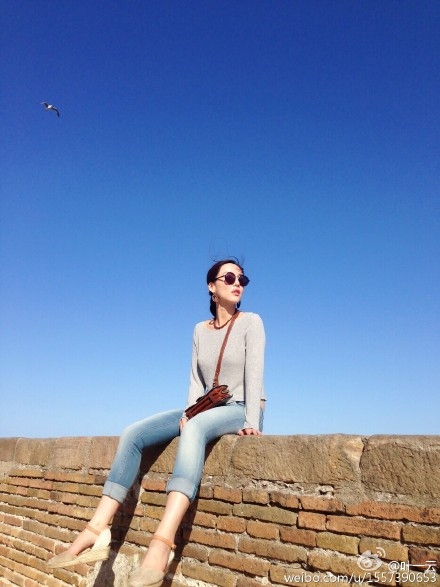 叶一云微博个人资料简历男友是谁_叶一云男友资料介绍_365经典网