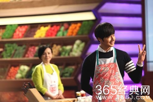 《星厨驾到》丁一宇熊黛林做什么菜被淘汰 贺军翔朱丹咸鱼终翻身