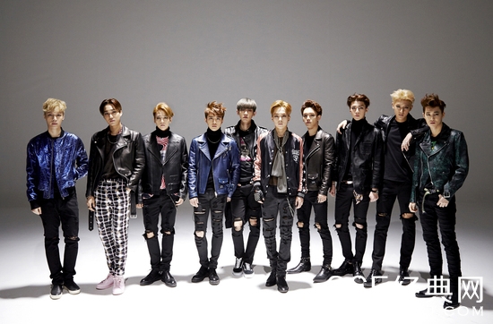 EXO二辑《EXODUS》 Gaon专辑周榜连续4周第一