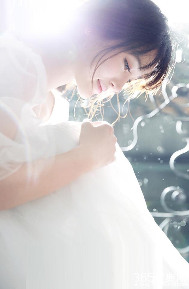 我试过责备自己讨厌你，可就是挥之不去。