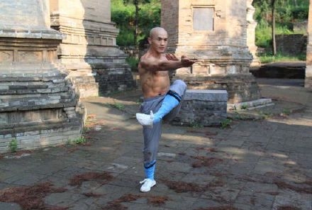 武林风本周六激情开战_一龙练功旧照曝光吊死功惊众人_365经典网