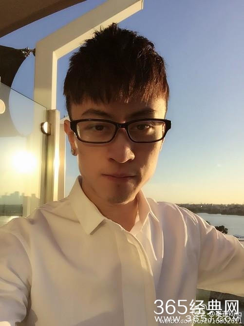 上海法拉利车主秦奋king家庭背景曝光 秦奋king和王思聪什么关系