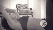 女生的川字腹肌教程