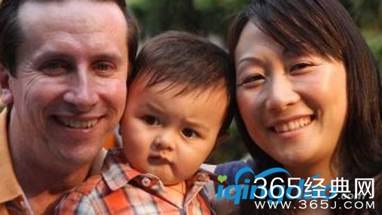 萧宏慈拉筋拍打骗局是怎么回事_萧宏慈拍打拉筋视频在线观看_萧宏慈个人资料介绍