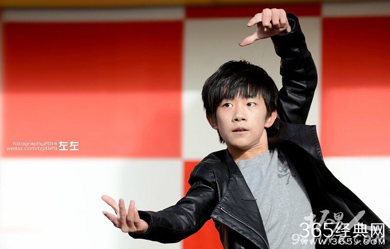 北京欢乐谷街舞大赛易阳千玺中枪舞完整版视频观看