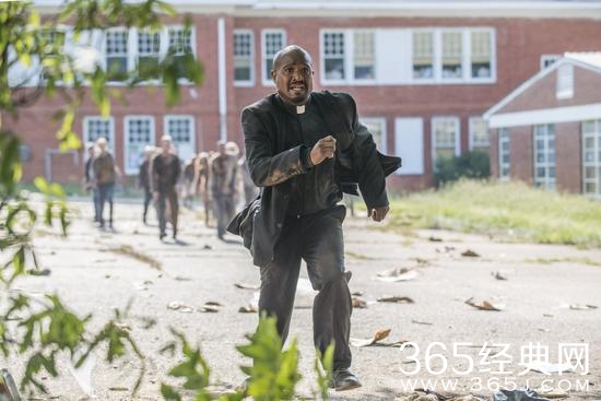 《行尸走肉》男星被捕 高速酒驾又携大麻