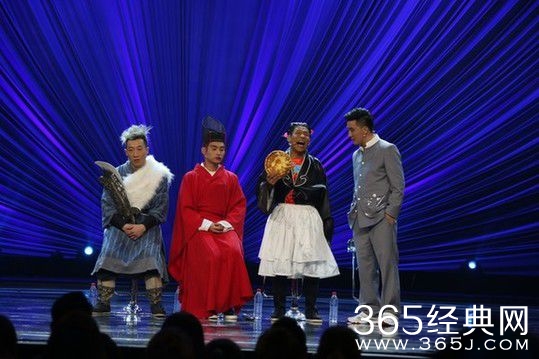 《欢乐喜剧人》热播 堪比喜剧界《我是歌手》